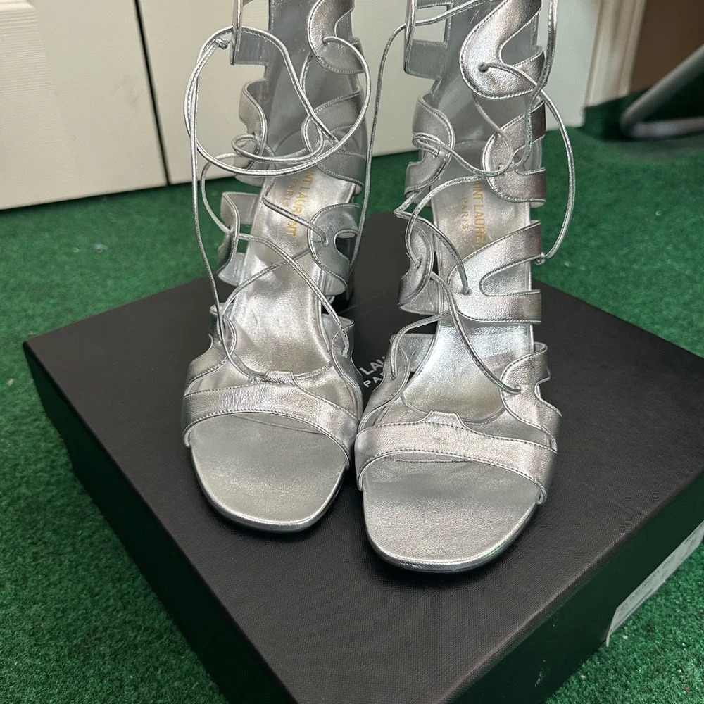 YSL Yves Saint Laurent Silver
Leather Lace Up Heels Size 39 - Picture 2 of 12